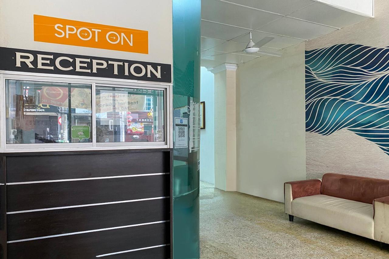 Spot On 89673 Good Friend Hotel جورج تاون المظهر الخارجي الصورة